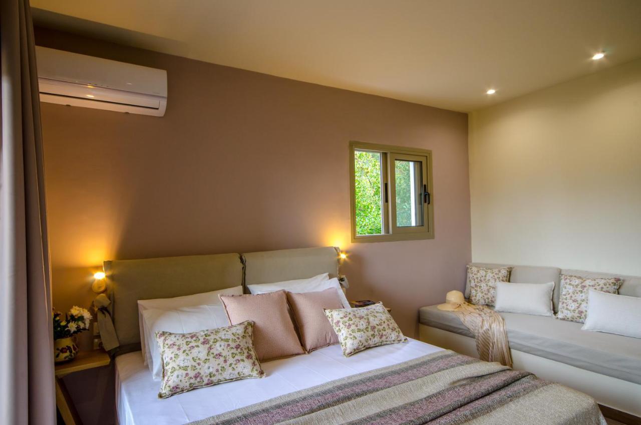 Forest Resort Suites Skiathos ตรูโลส ภายนอก รูปภาพ