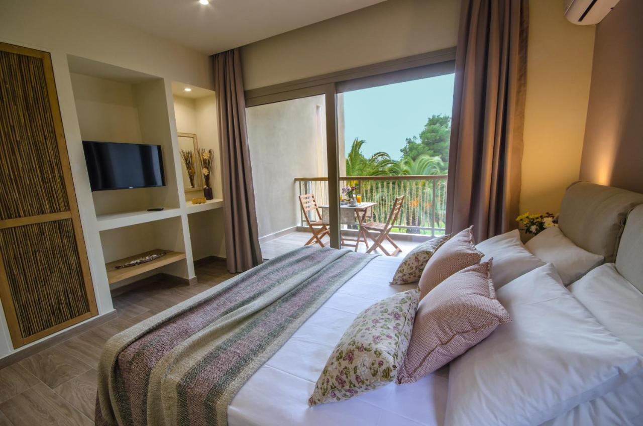 Forest Resort Suites Skiathos ตรูโลส ภายนอก รูปภาพ