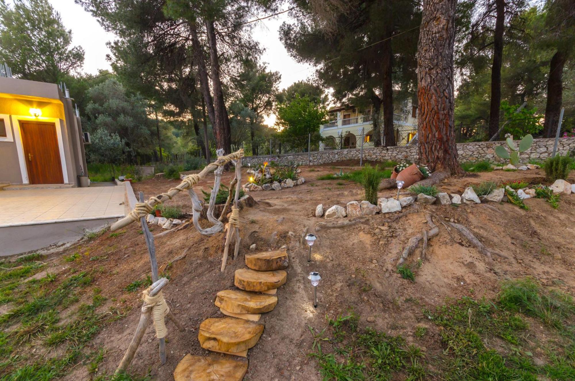 Forest Resort Suites Skiathos ตรูโลส ภายนอก รูปภาพ